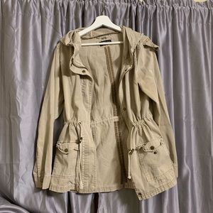 CREME THIN PARKA JACKET 🧥